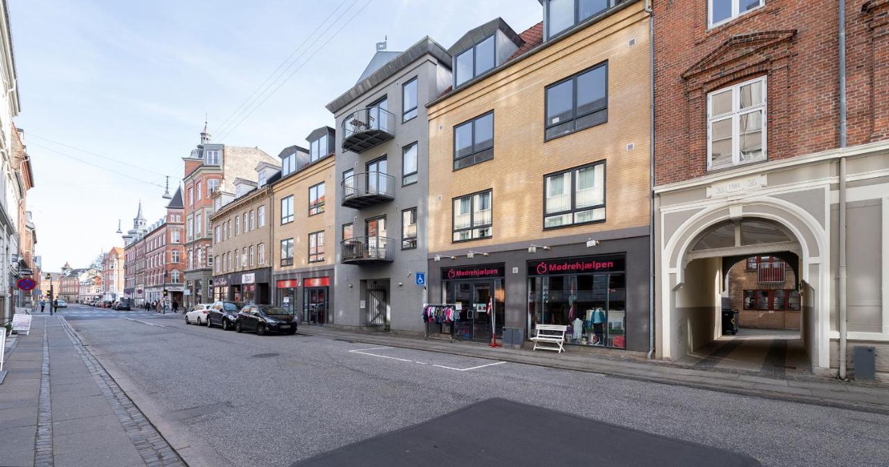 Aday - Apartment Suite 4 Aalborg Center Exterior foto